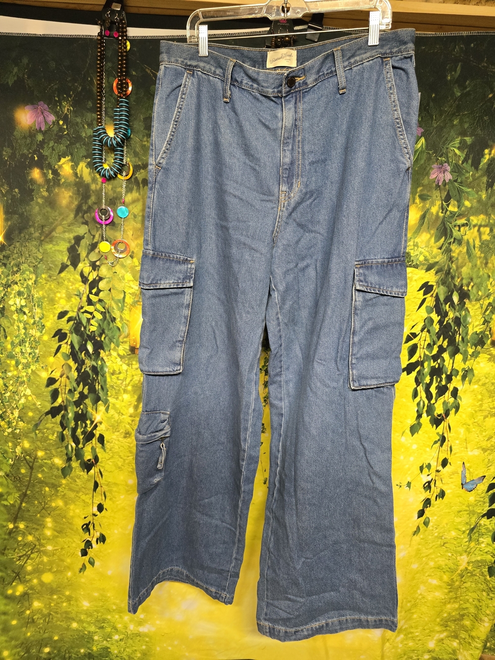 #140 Universal Thread Medium Blue Wide-Leg Cargo Jeans